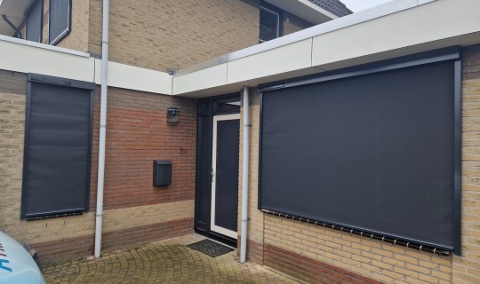 Emmeloord 8 solar screens geplaatst